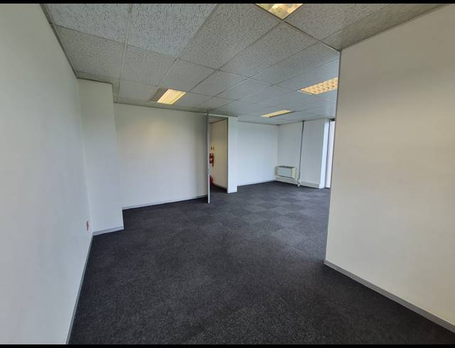 94M² OFFICE TO LET IN BRUMA
